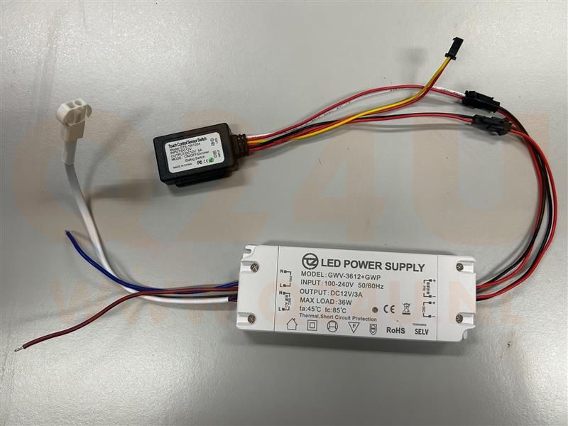 12V 3A 36W LED Driver with Touch Switch and 230V Output for Mirror Heaters – Model GWV-3612+GWP
